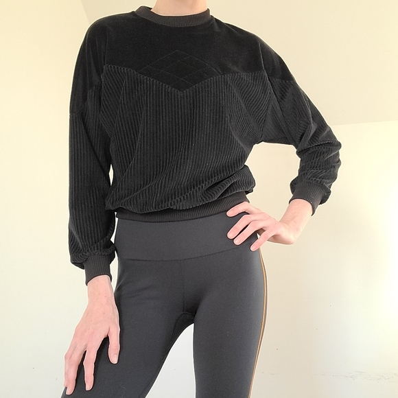 VINTAGE - Black sweater - Picture 2 of 12